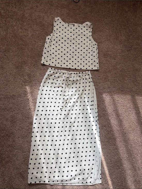 GAP Dresses & Skirts - GAP White Polka Dot Two-Piece Skirt Set with Black Dots